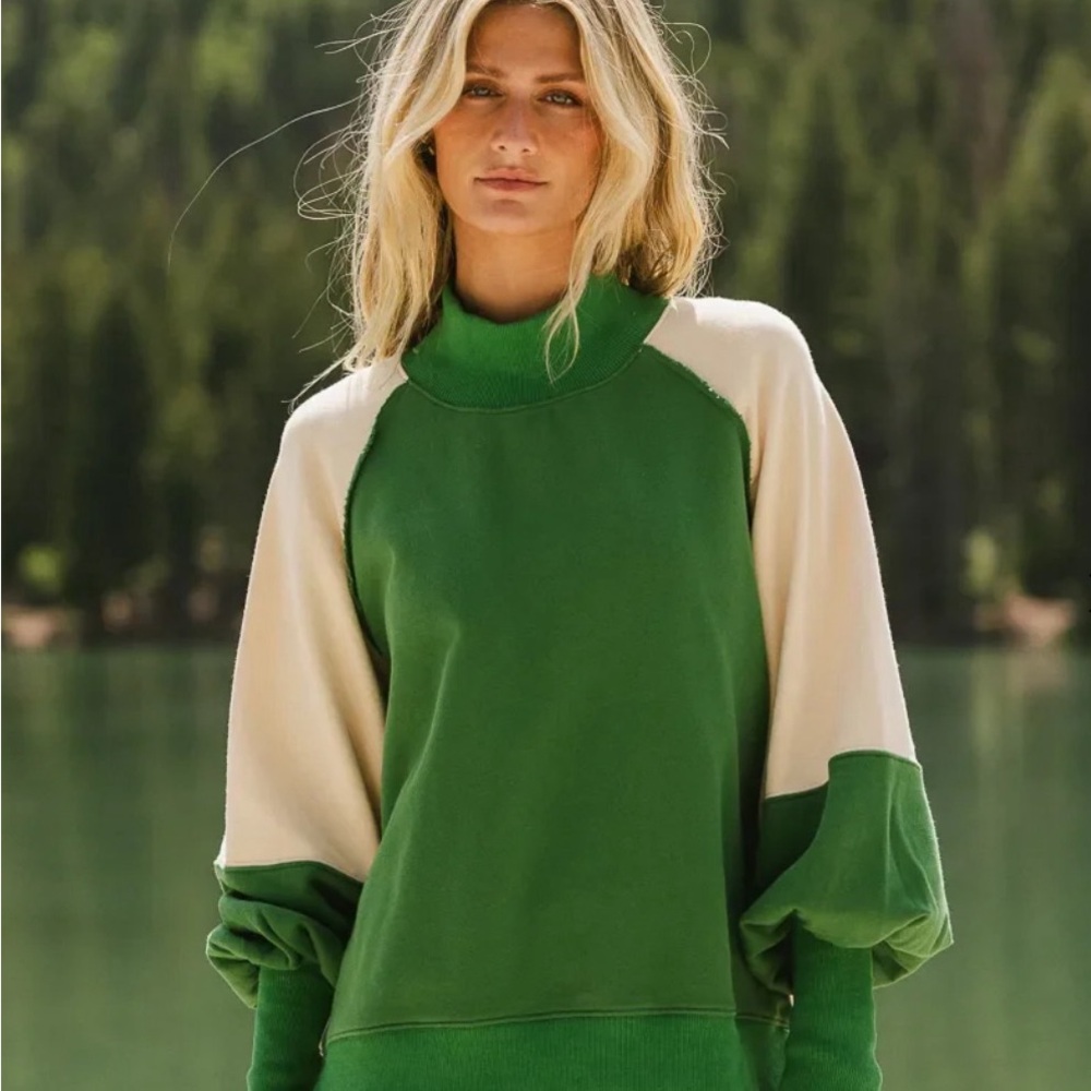 bohme Green and Cream Colorblock Pullover Sweatshirt